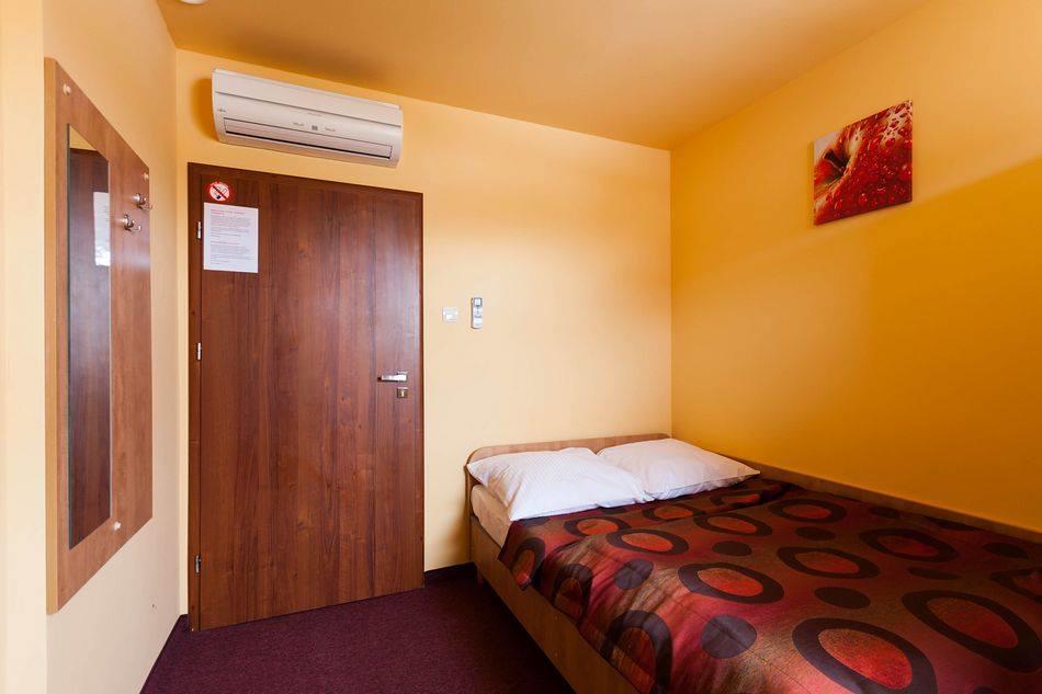 Hotel Paola 库特诺 外观 照片